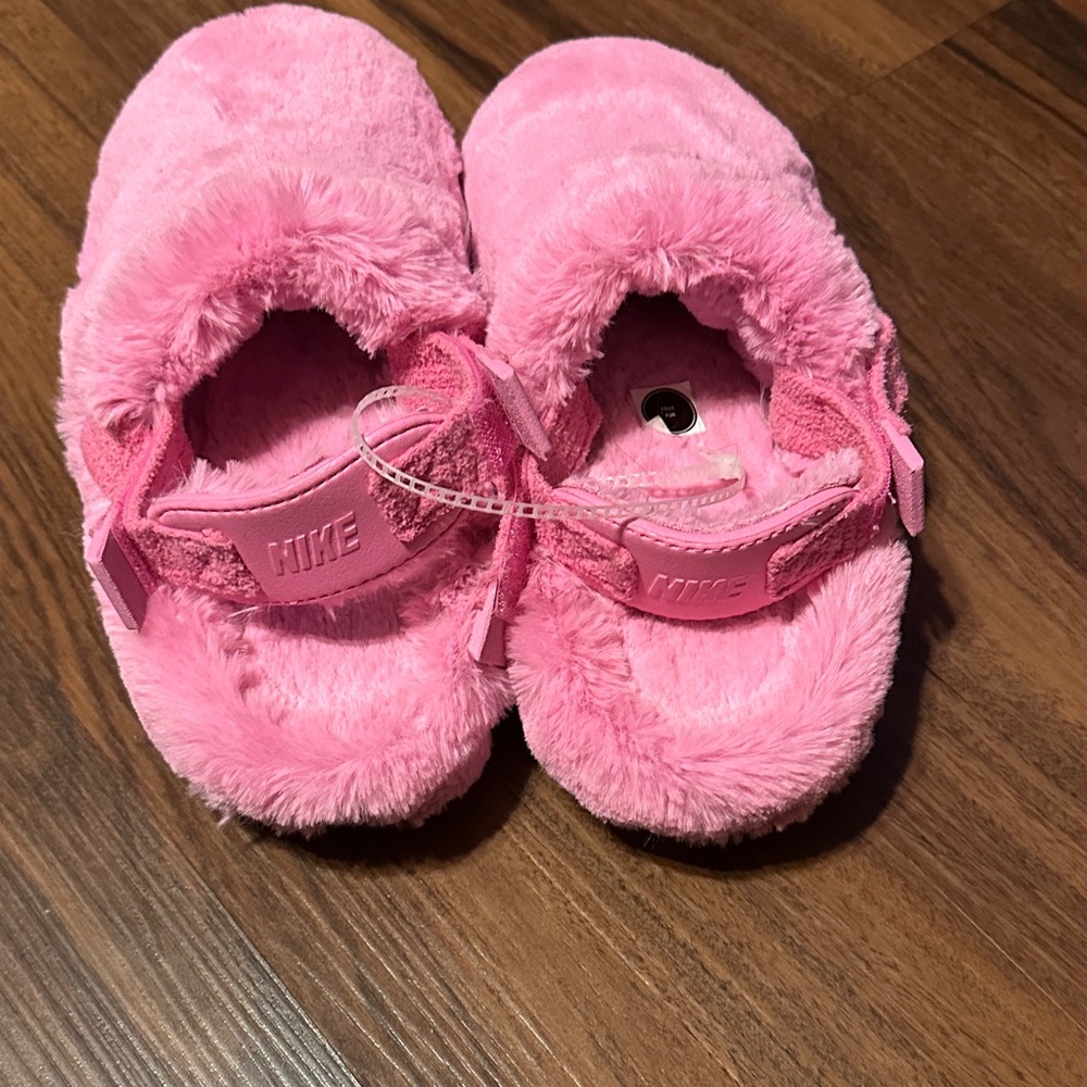 Nike Fuzzy Furry sling back flat hard bottom Pink Slippers - Picture 2 of 8